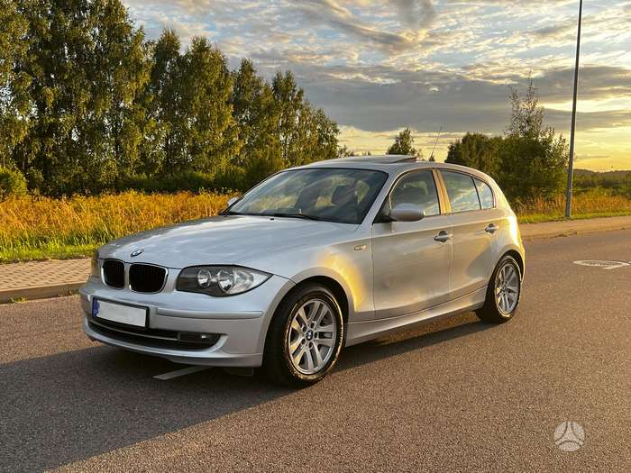 BMW 120, 2.0 l., hatchback