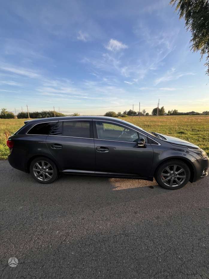 Toyota Avensis, 2.2 l., Универсал