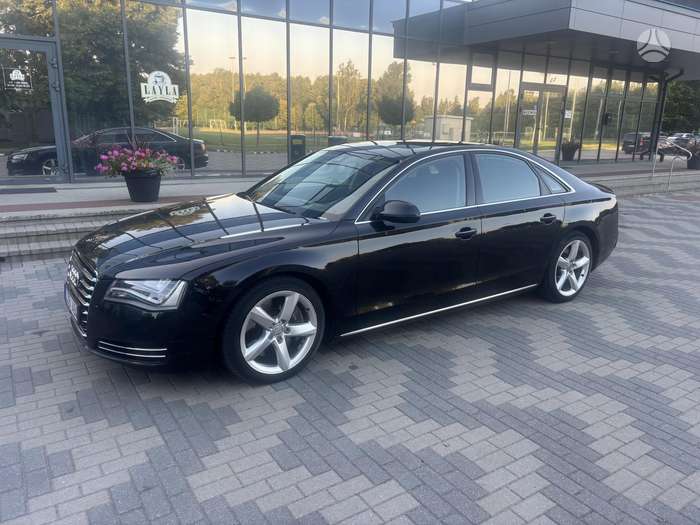 Audi A8, 4.2 l., Седан