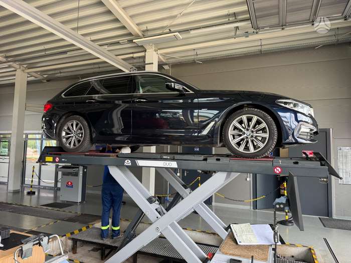 BMW 520, 2.0 l., Универсал