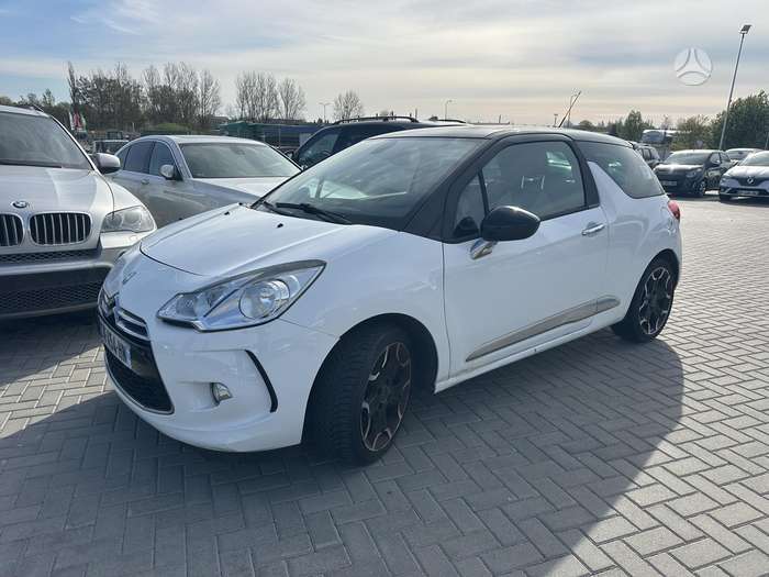Citroen DS3, 1.6 l., Хэтчбек