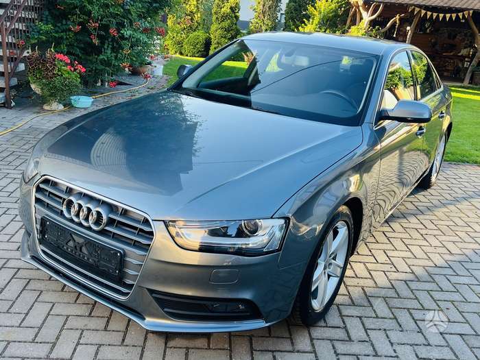 Audi A4, 1.8 l., Седан