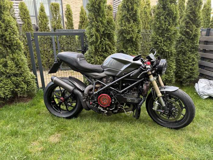 Ducati Streetfighter 848cc, street / classic