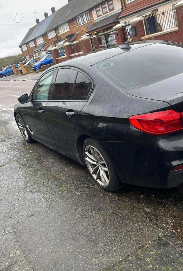 BMW 520, 2.0 l., Седан