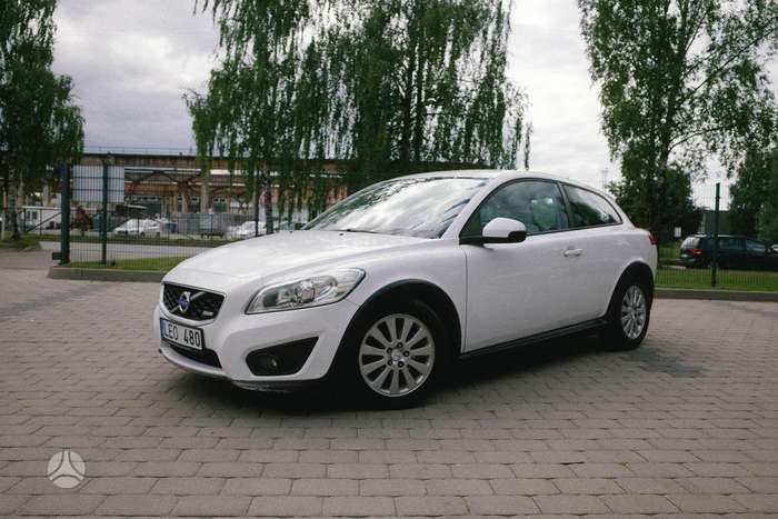 Volvo C30, 1.6 l., hatchback
