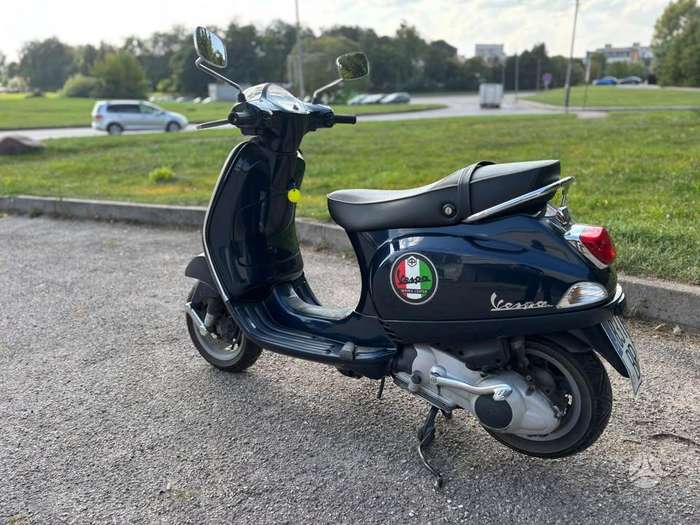 Piaggio Vespa 125cc, мотороллеры / мопеды