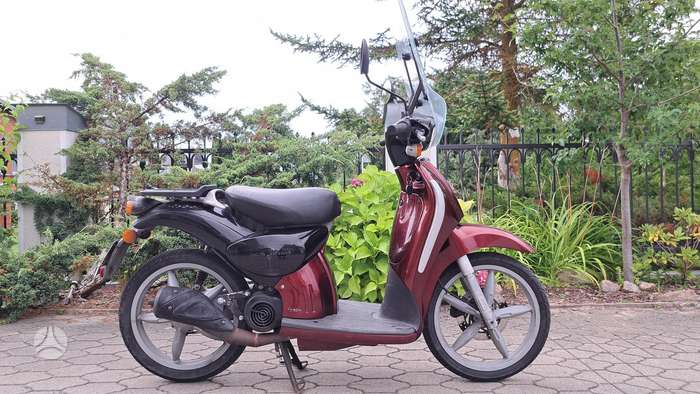 Aprilia Scarabeo 49cc, scooters / mopeds