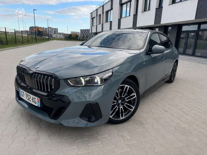 BMW 520, 2.0 l., Седан