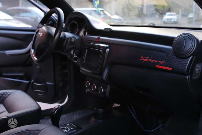 Ligier JS50, 0.5 l., hatchback