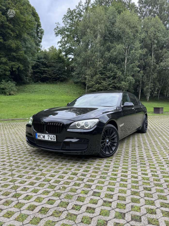BMW 740, 3.0 l., Седан