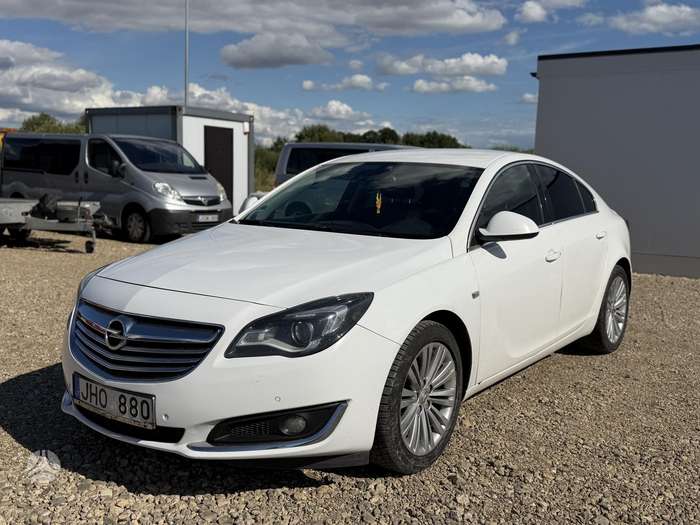 Opel Insignia, 2.0 l., Седан