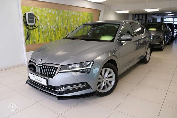Skoda Superb, 2.0 l., hatchback