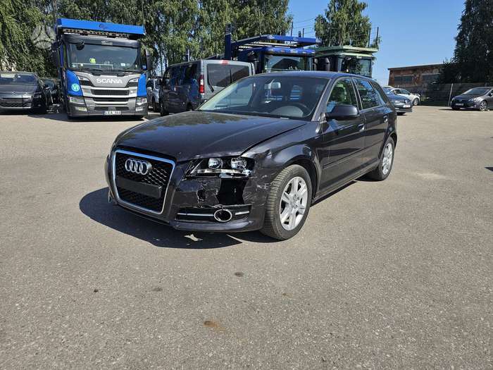 Audi A3, 1.6 l., Хэтчбек