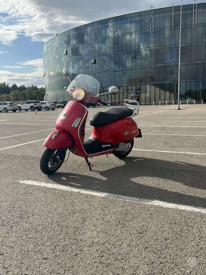 Piaggio Vespa 250cc, мотороллеры / мопеды