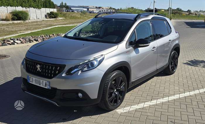 Peugeot 2008, 1.2 l., hatchback