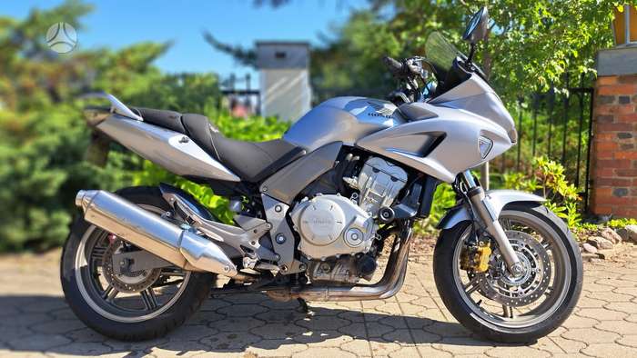 Honda CBF 1000cc, street / classic
