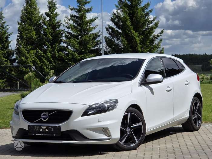 Volvo V40, 2.0 l., Хэтчбек