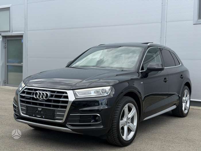 Audi Q5, 2.0 l., off-road / crossover