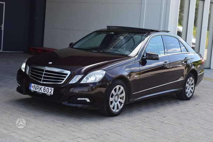 Mercedes-Benz E220, 2.2 l., Седан