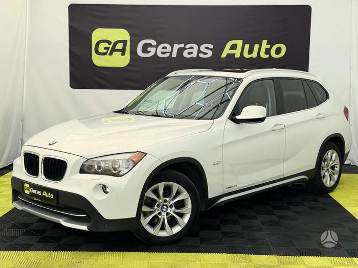 BMW X1, 2.0 l., off-road / crossover