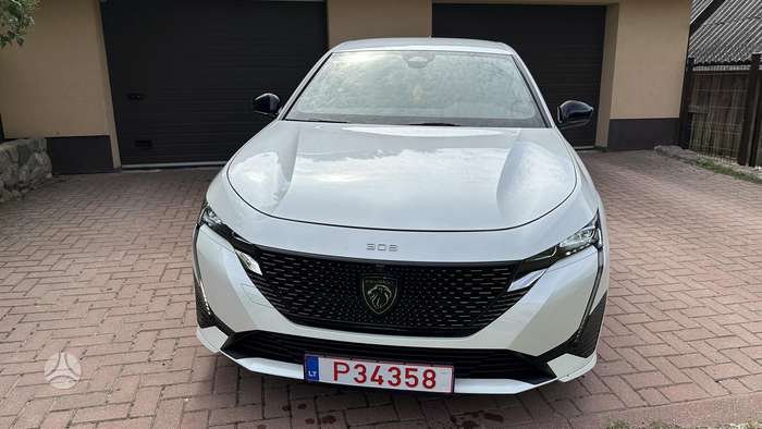 Peugeot 308, 1.2 l., hatchback