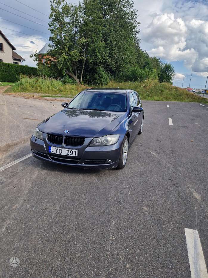 BMW 330, 3.0 l., wagon