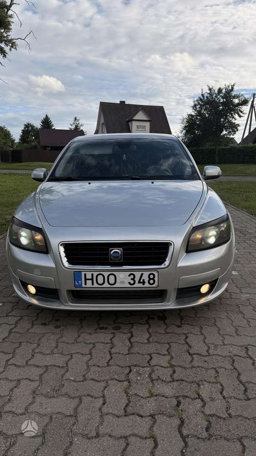 Volvo C30, 2.0 l., hatchback