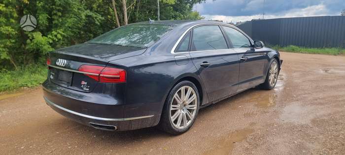 Audi A8, 4.0 l., Седан