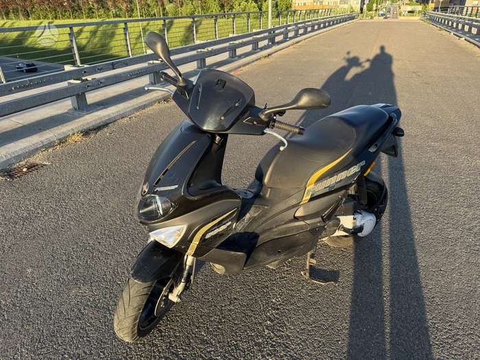 Gilera Runner 49cc, мотороллеры / мопеды