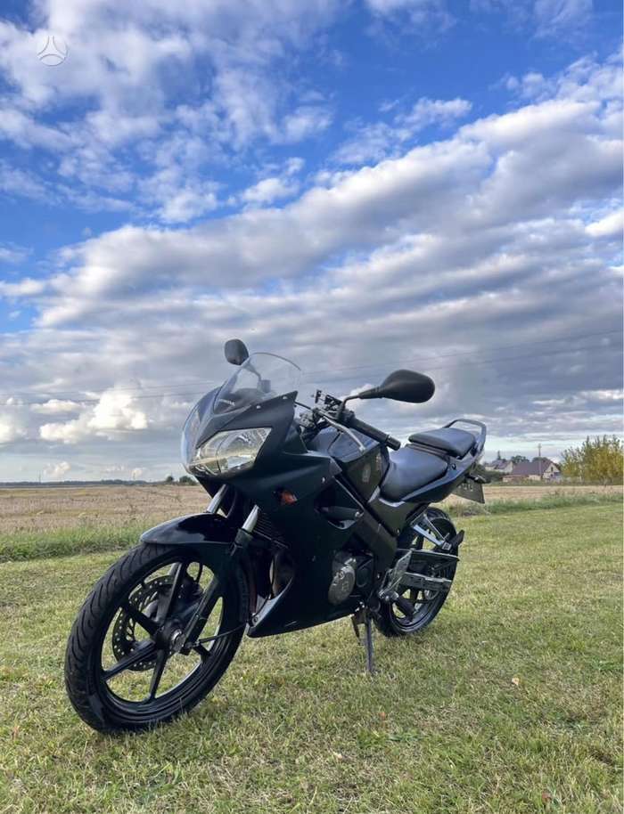 Honda CBR 125cc, street / classic