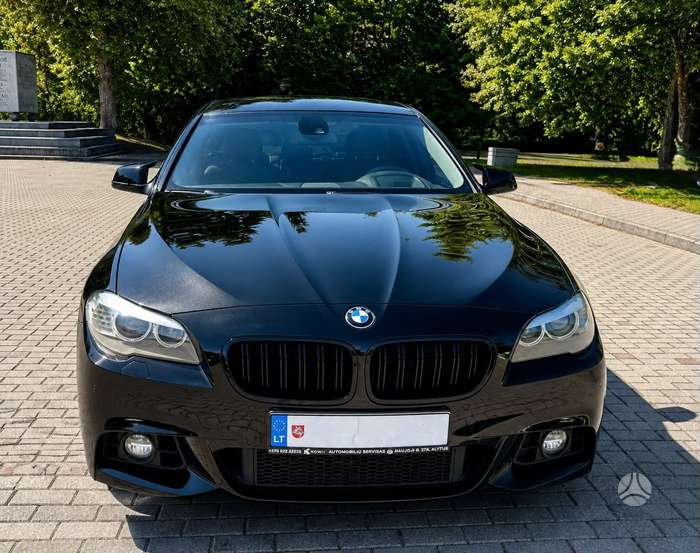 BMW 525, 3.0 l., Седан