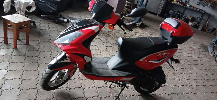 Yiben YB50QT-9 49cc, scooters / mopeds