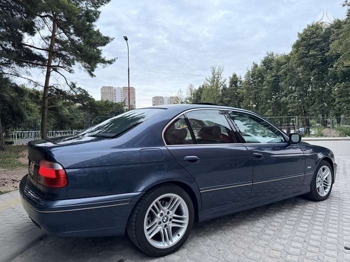 BMW 525, 2.5 l., Седан