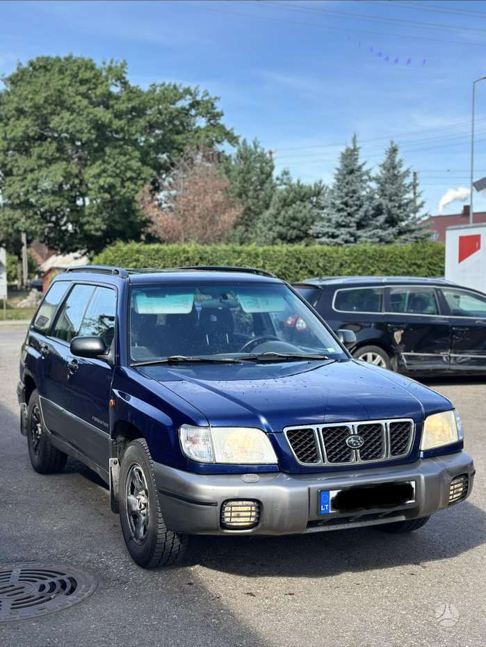 Subaru Forester, 2.0 l., off-road / crossover