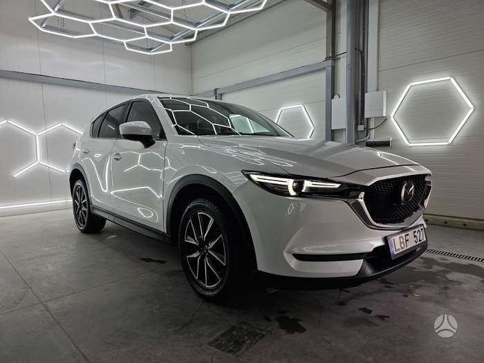 Mazda CX-5, 2.5 l., off-road / crossover