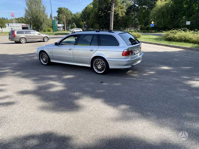 BMW 525, 2.5 l., Универсал