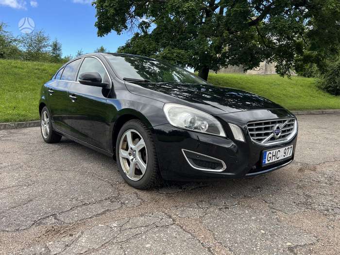 Volvo S60, 2.0 l., Седан