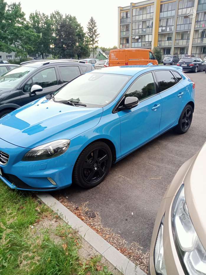 Volvo V40, 2.0 l., hatchback