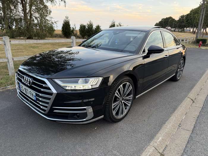 Audi A8, 3.0 l., Седан