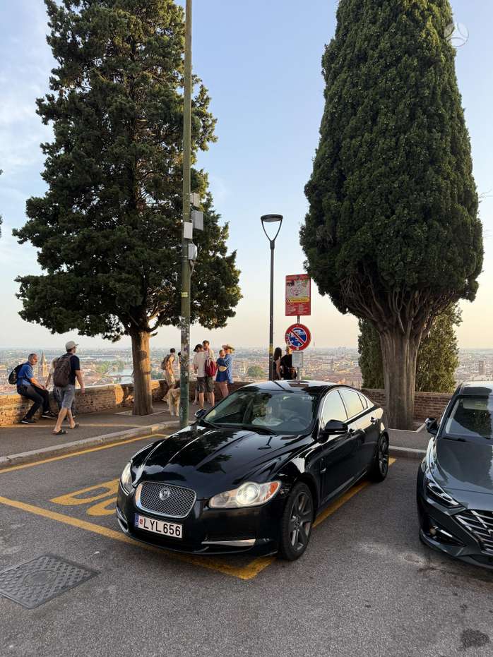 Jaguar XF, 3.0 l., Седан