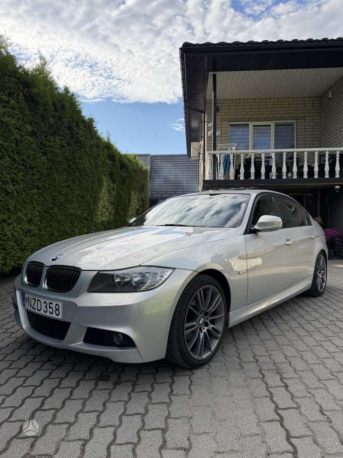 BMW 325, 3.0 l., Седан