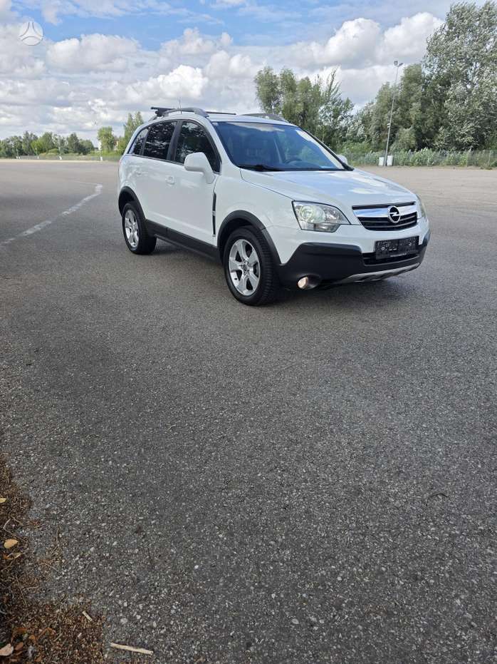 Opel Antara, 2.0 l., off-road / crossover