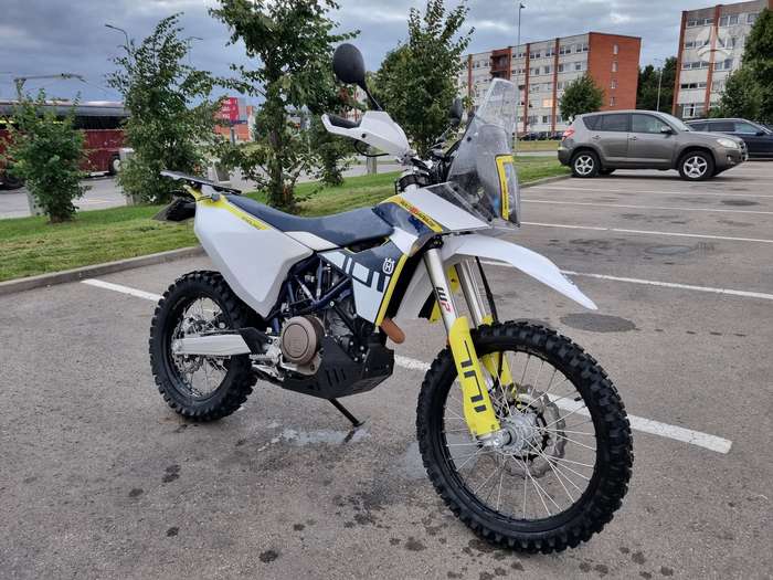 Husqvarna Enduro 693cc, enduro / adventure