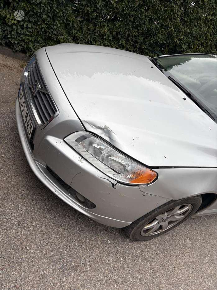 Volvo S80, 2.4 l., Седан