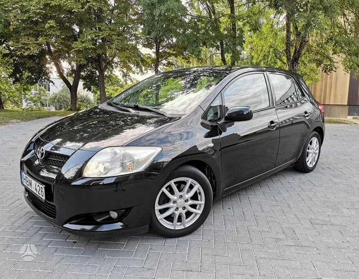 Toyota Auris, 2.0 l., hatchback