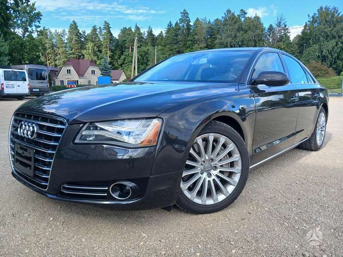 Audi A8, 4.0 l., limousine