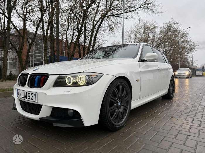 BMW 318, 2.0 l., wagon