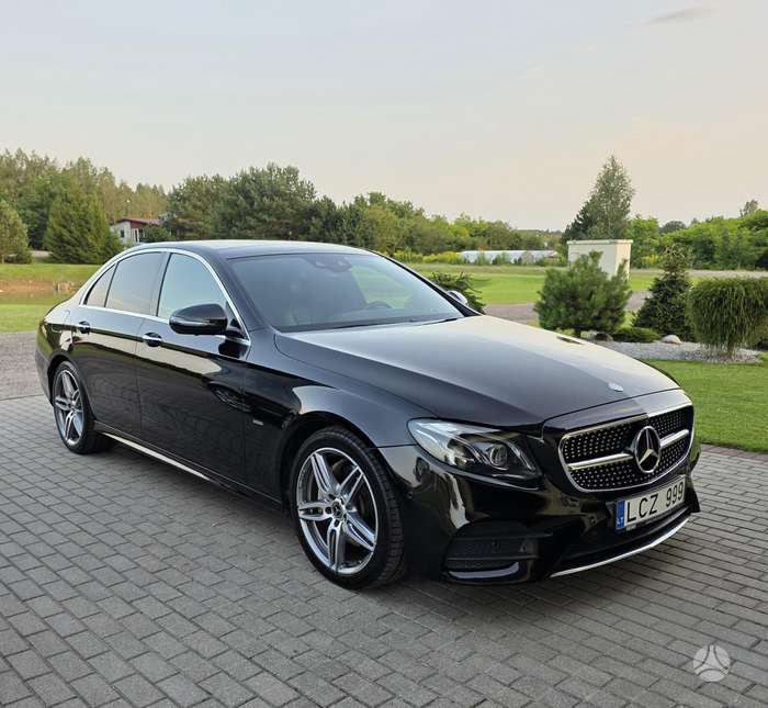 Mercedes-Benz E220, 2.0 l., Седан
