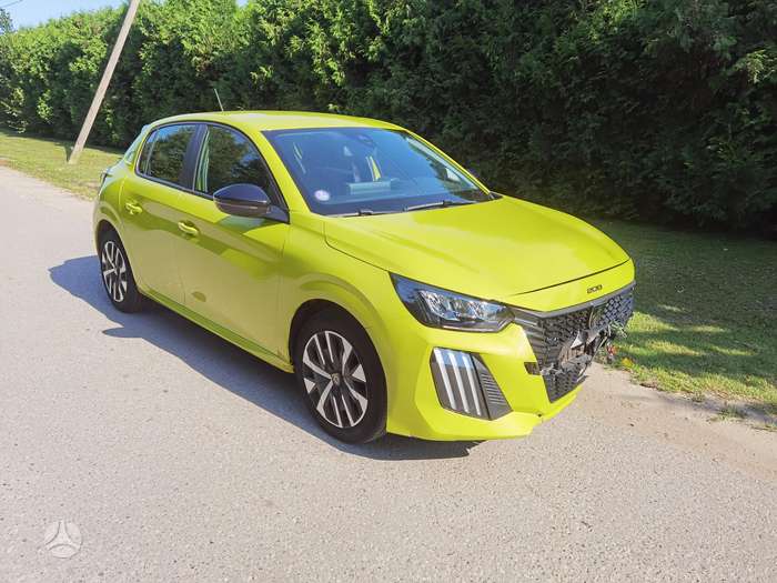 Peugeot 208, 1.2 l., hatchback