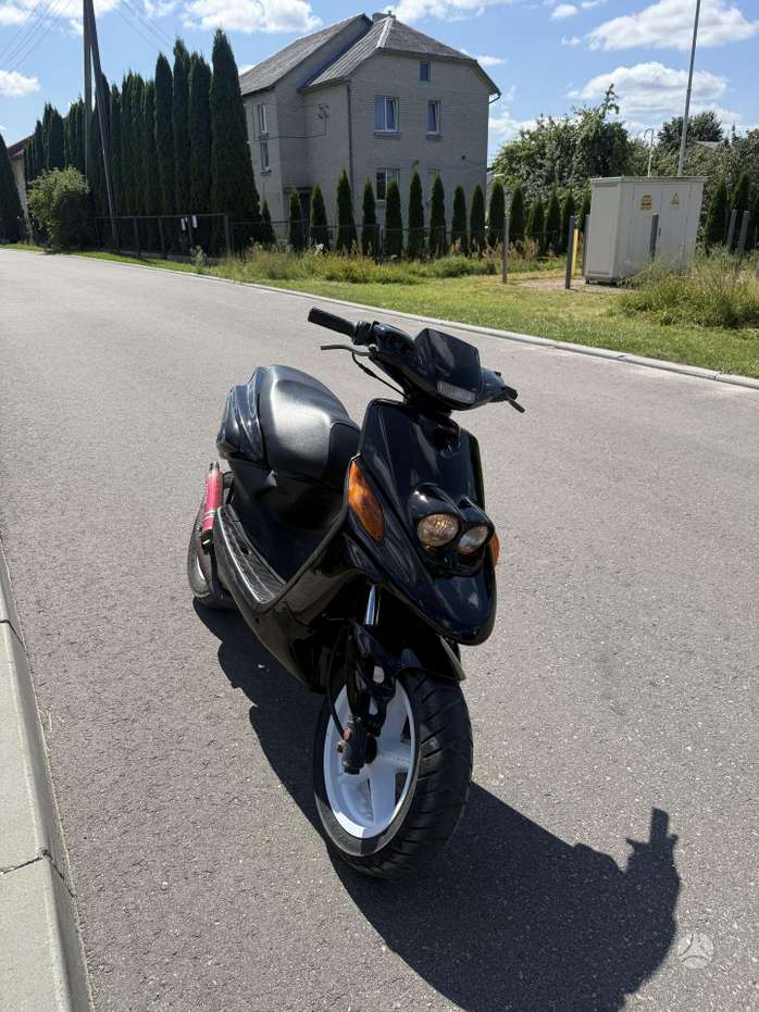 Yamaha Booster 49cc, scooters / mopeds